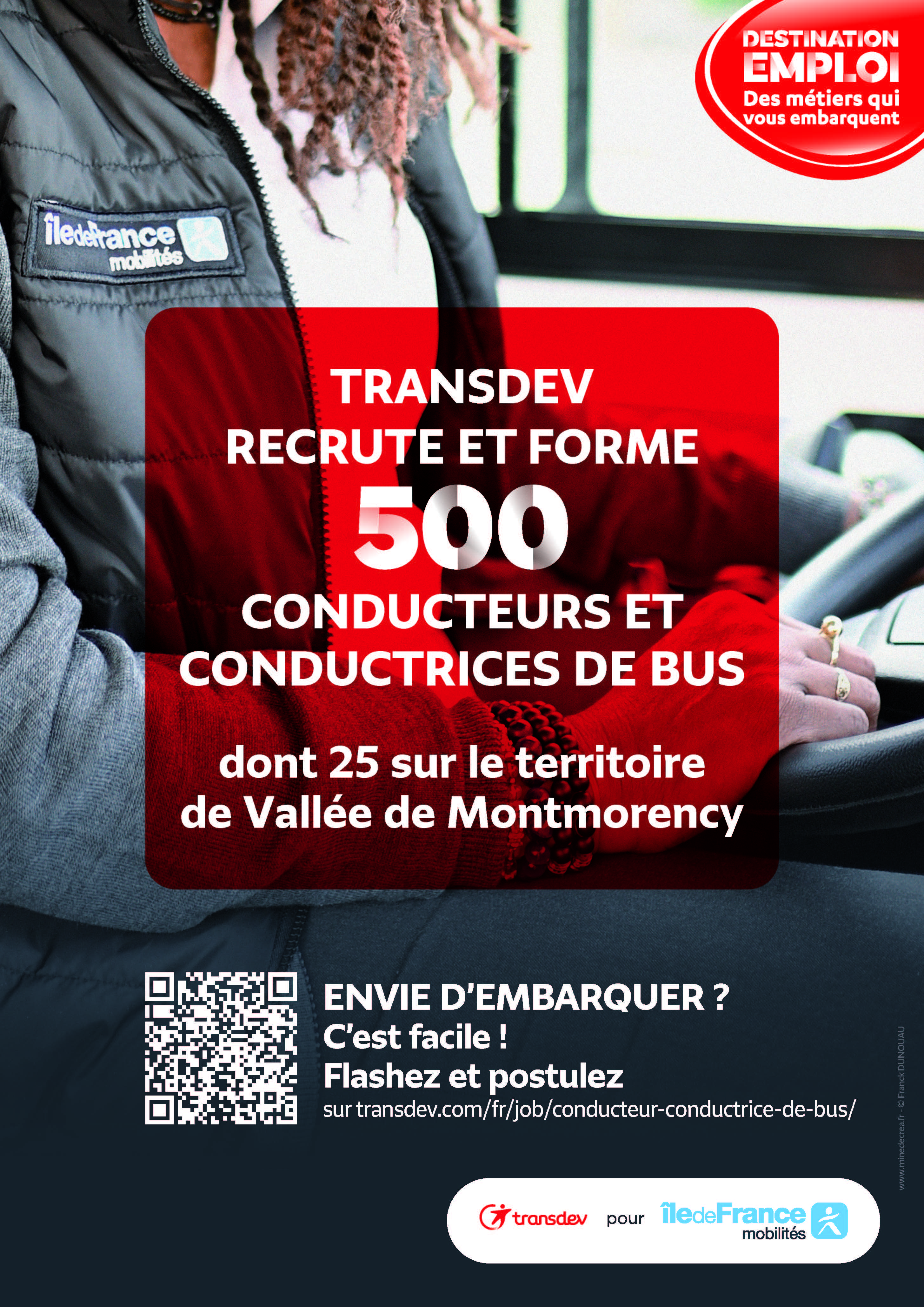 affiche de l'entreprise Transdev qui annonce des offres de recrutements