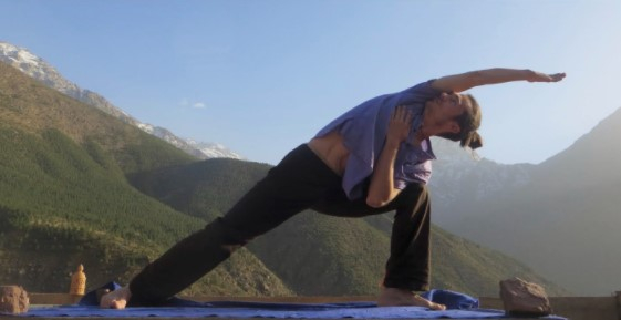 stage Yoga Entracte 2