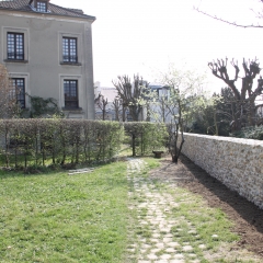 Bibliothèque d'études rousseauistes