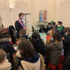 Les écoliers à la découverte de la mairie