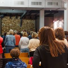 Une séance de répétitions de la chorale le Chœur en bandoulière - Photo de groupe