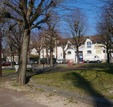 Place Charles-Le Brun